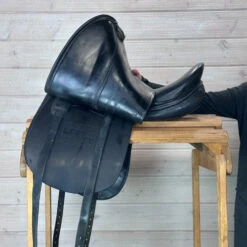 Used Stubben Portos Dressage Saddle 17.5/MW -Horse Supplies Store 330 L Flap 89169.1686181817